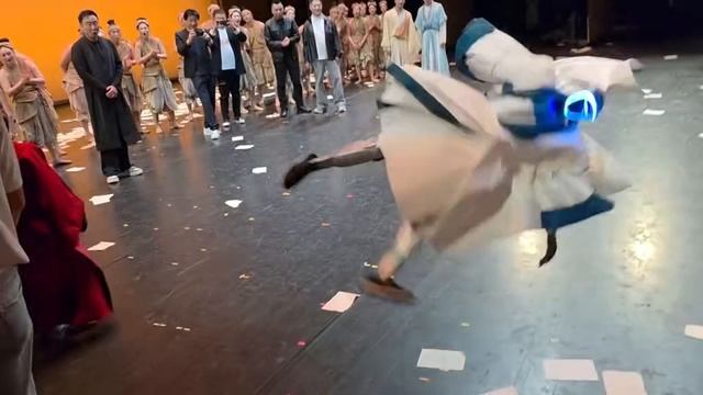 Сальто назад #андроид @52530790038