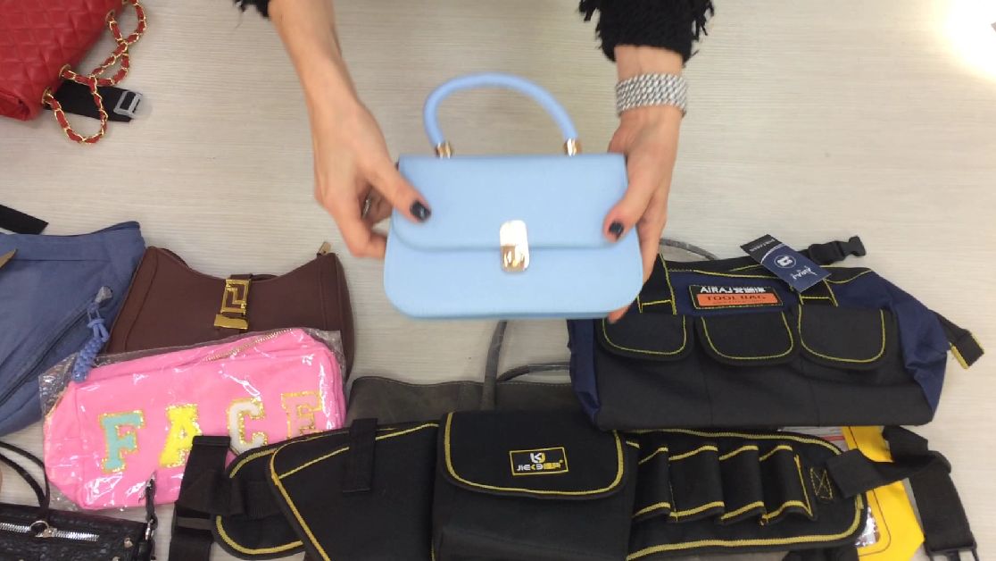 сти310.1. Сумки новые