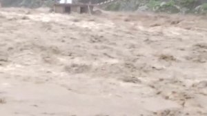 Вода Вышла из-под Контроля! Невероятные Случаи, Снятые на Камеру