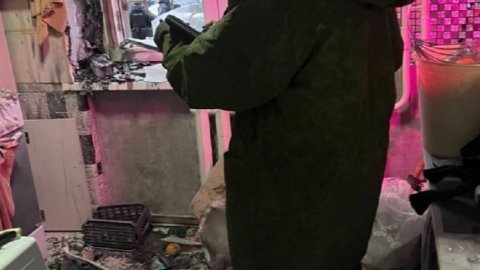 В Петербурге в квартире нашли тело женщины с ножевым ранением