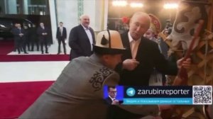 Владимир Путин в Киргизии взял уроки игры на национальном инструменте