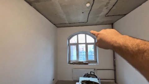 Шпаклёвка и покраска. Ремонт за миллион своими руками.