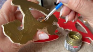 Круассанчик в худи. Табун лошадок. Еще металл в сад