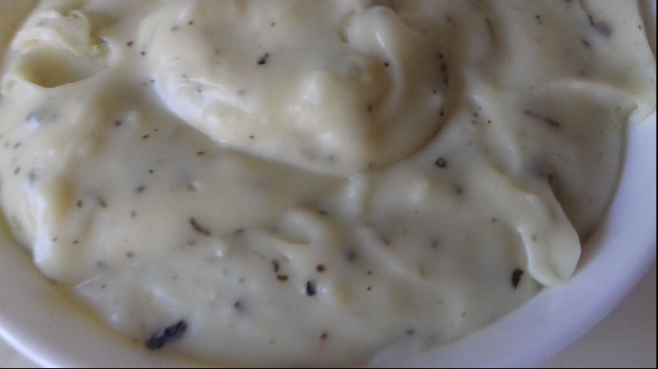 Белый соус для пиццы. Основа для пиццы как в пиццерии