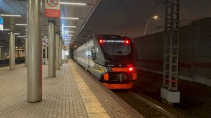 Электропоезд ЭП2ДМ-0280 на пл.Алабино и Аминьевская, ноябрь 2025 года