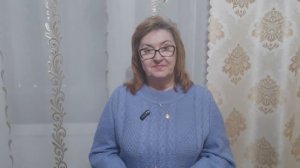 Вяжу два изделия  в поперечном направлении.