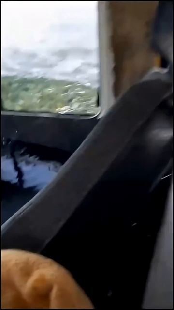 какое красивое дно - камушки видно ,😅#automobile #offroad #зима #оффроад54