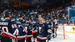 Атмосферное видео матча "Нефтехимик" - "Авангард"