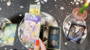 Овен. Таро прогноз на декабрь 2025. Гадание онлайн