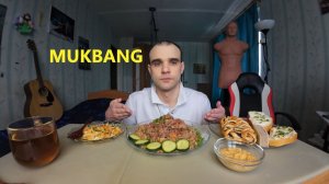 МУКБАНГ ГРЕЧКА С ТУШЕНКОЙ (ГОВЯДИНА) / БУТЕРБРОДЫ / САЛАТ / БУЛОЧКА С МАКОМ / ЕДА / АСМР