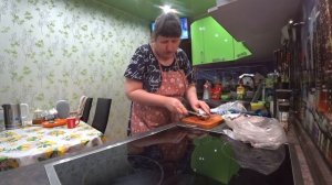 ВЛОГ // ЗАСОЛКА СКУМБРИИ / ЗВОНКИ ОТ МОШЕННИКОВ /БОЛТАЛКА