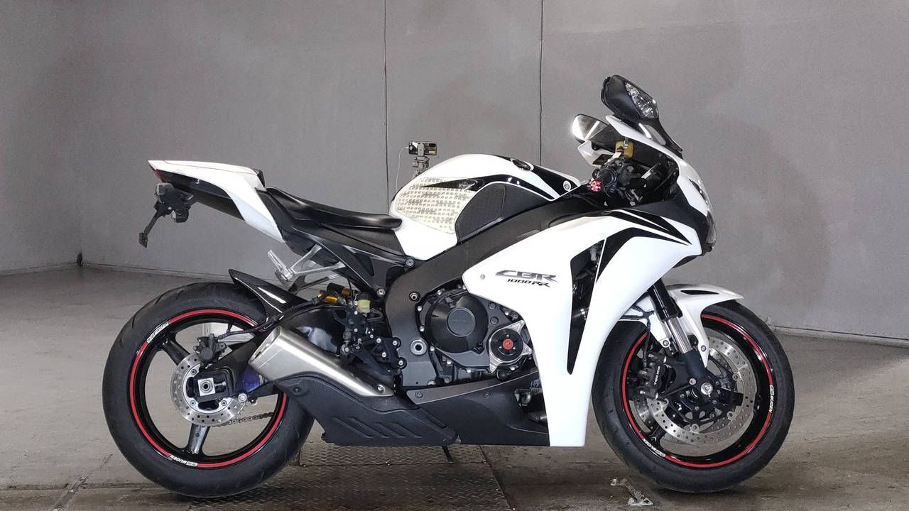 Видеообзор Honda CBR1000RR 2008 смотреть онлайн
