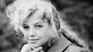 Попробуйте угадать известных актрис по детским фотографиям. Часть 8