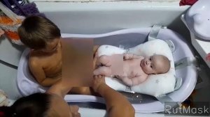 2 месяца, 5 дней ( 27 сентября 2022) Совместная ванна.mp4