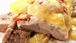 МЯСО ПО-ФРАНЦУЗСКИ В ДУХОВКЕ ИЗ СВИНИНЫ😋👍