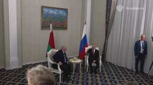Началась встреча Владимира Путина и Александра Лукашенко, Бишкек, 26 ноября 2025 года