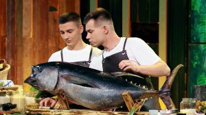 Молодые ножи: Посуда народов мира