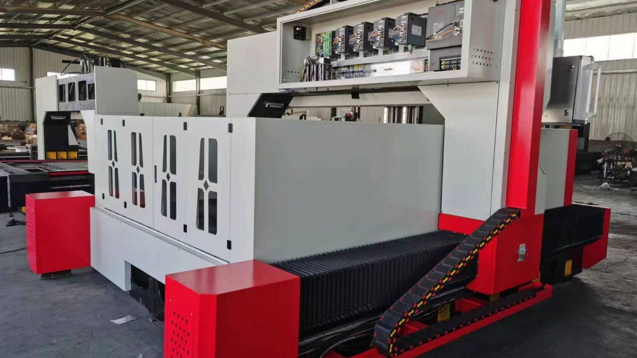 Портальный сверлильно-фрезерный станок с ЧПУ Kangtai KT2000 смотреть онлайн