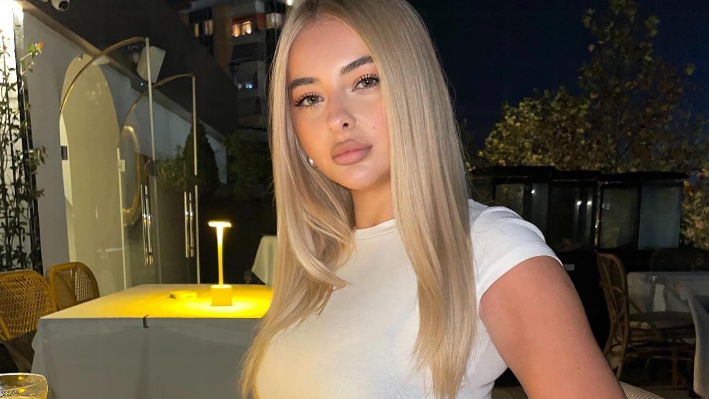 Как вам мой наряд!?