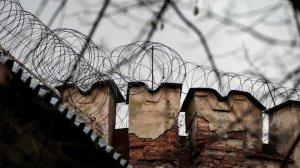 Участник банды "Братские" получил 12 лет строгача за тройное убийство