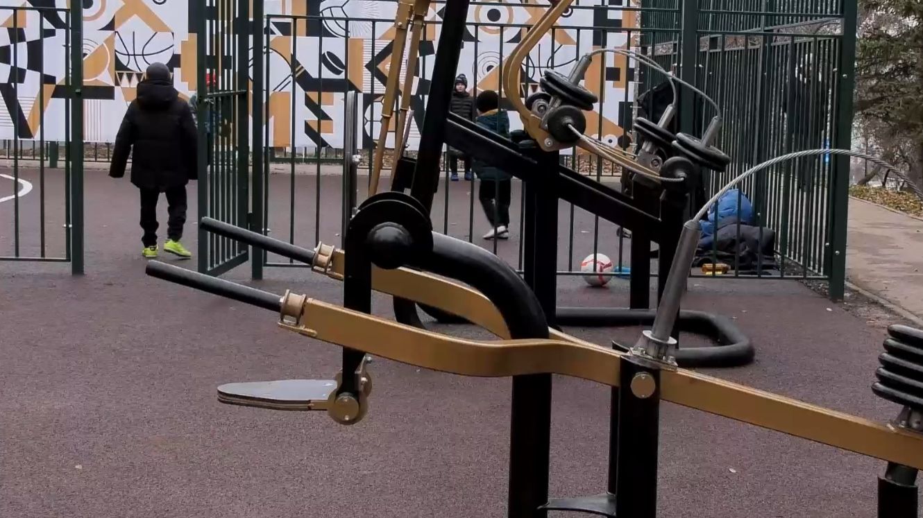 Открытие новой спортплощадки на улице Осипенко в Самаре