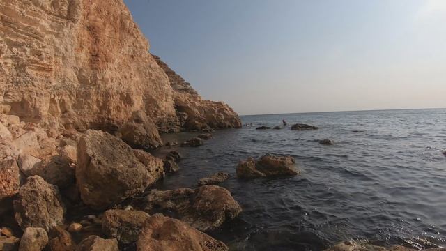 Популярный НЕ официальный пляж Севастополя. АВТОБАТ 25.