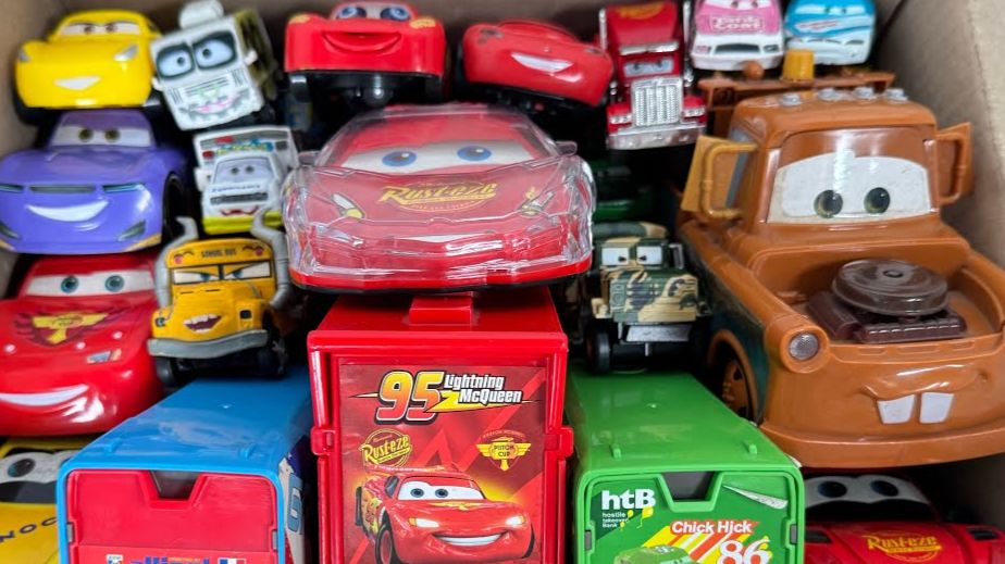 Машинки летают и прыгают! Развивающие мультики Машины помощники. Мультфильмы про машинки