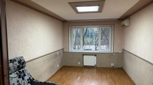 1-комн. квартира с окнами на разные стороны на среднем этаже в центре города