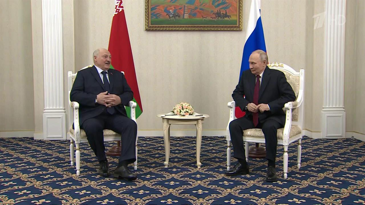 Разговор об Украине провели Владимир Путин и Александр Лукашенко в ходе визита в Бишкек.