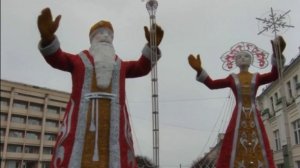 Сгенерированное видео. Живой Дед Мороз и живая Снегурочка. Песня