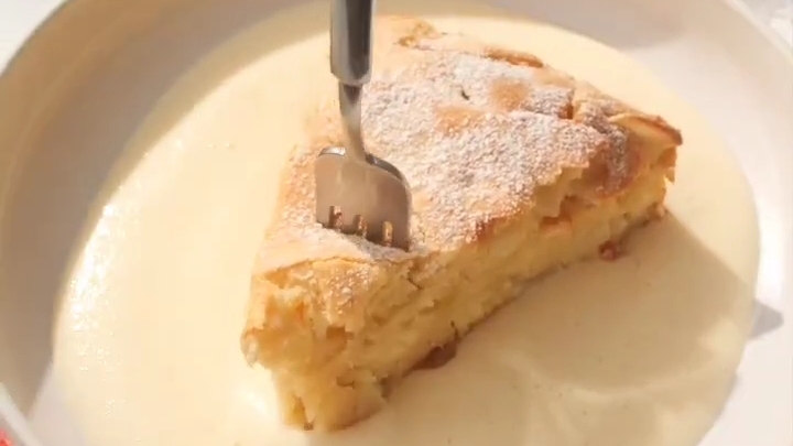 Яблочный ПИРОГ с кремом...🥧🍏🍎😋    Рецепт ⤵️
