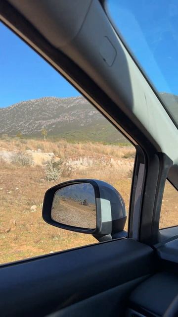 Прекрасная богиня на обочине дороги @5konnn