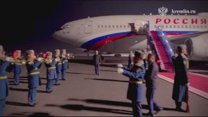 Президентский лайнер ожидает Владимира Путина для отбытия в Москву, Бишкек, 27 ноября 2025 года