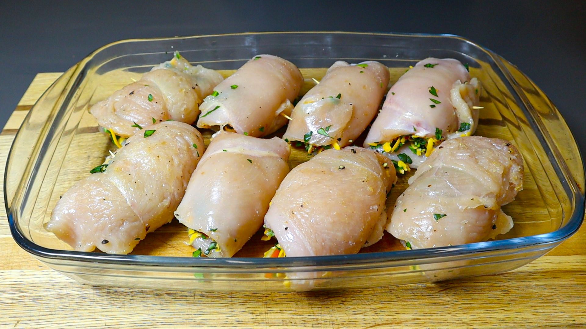 Это самая сочная куриная грудка, которую я когда-либо ела! Отличный рецепт! смотреть онлайн