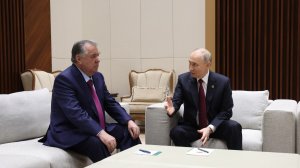Владимир Путин встреча с Президентом Таджикистана Эмомали Рахмоном, Бишкек, 27 ноября 2025 года
