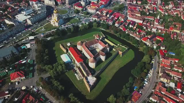 12.2. Крепость в городе Fagaras и виадук