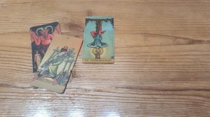 ЛЕВ таро-прогноз на декабрь 2025