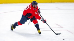 Гол Овечкина помог "Вашингтону" обыграть "Виннипег" в чемпионате НХЛ