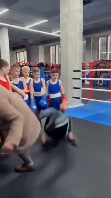 СМЕШНАЯ НЕЙРОСЕТЬ смотреть онлайн