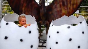 Ники и Влад в мире иллюзий динозавров!