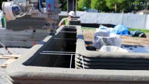 Как строят бетонные дома с помощью 3D принтера.