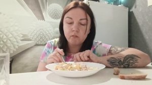 МУКБАНГ/ ОЛИВЬЕ/ ГДЕ ВСТРЕТИТЬ НОВЫЙ ГОД