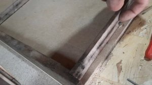 Начинаю учиться натягивать проволоку на старые рамки.