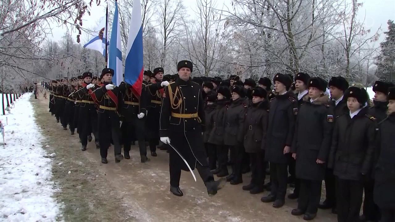 В России отмечается День морской пехоты.