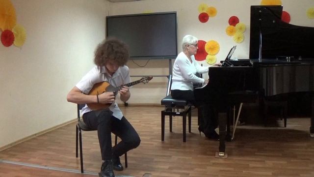 Играет Никита Кожокар