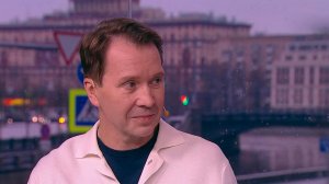 Евгений Миронов рассказал о необычных визуальных решениях в сериале "Враг у ворот"