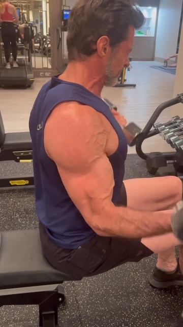 Смотреть онлайн Дэдпул и Росомаха Deadpool &amp; Wolverine - Тренировка Хью Джекмана смотреть онлайн