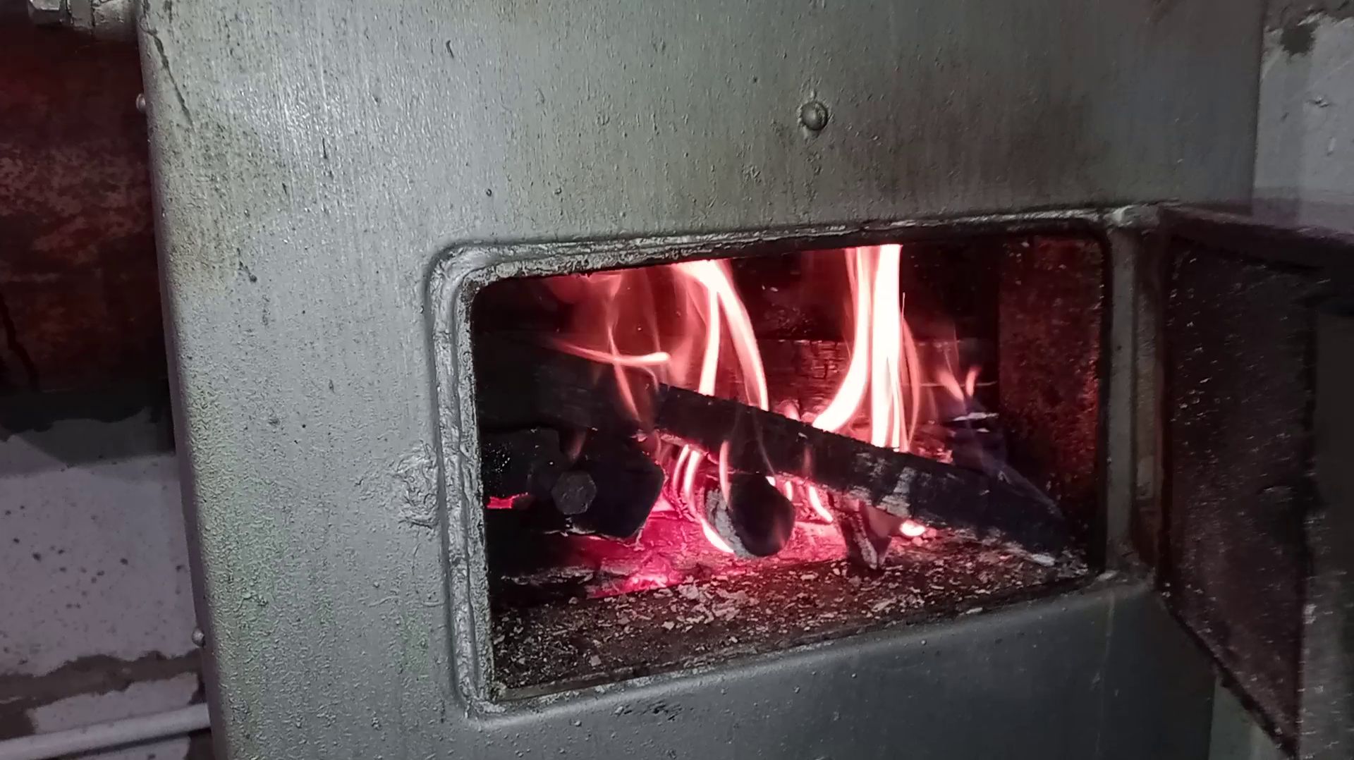 Отопление гаража своими руками.