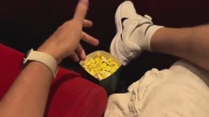 Беженец🇮🇩Бали. СВИДАНКА С БЛОНДИНКОЙ СОРВАЛАСЬ. БАЛИЙСКИЙ КИНОТЕАТР И НОВЫЙ «ХИЩНИК».