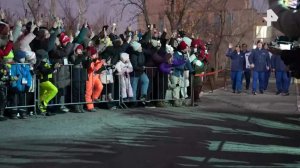 На космодроме Байконур торжественно проводили экипаж "Союз МС-28"